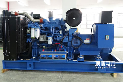 桂林荔浦市公安局订购400KW玉柴发电机组配上海斯坦福一台